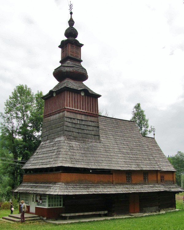 Церковь Рождества Пресвятой Богородицы, Пилипец (Межгорский район, Украина, Закарпатская область). фасады, вид с юга
