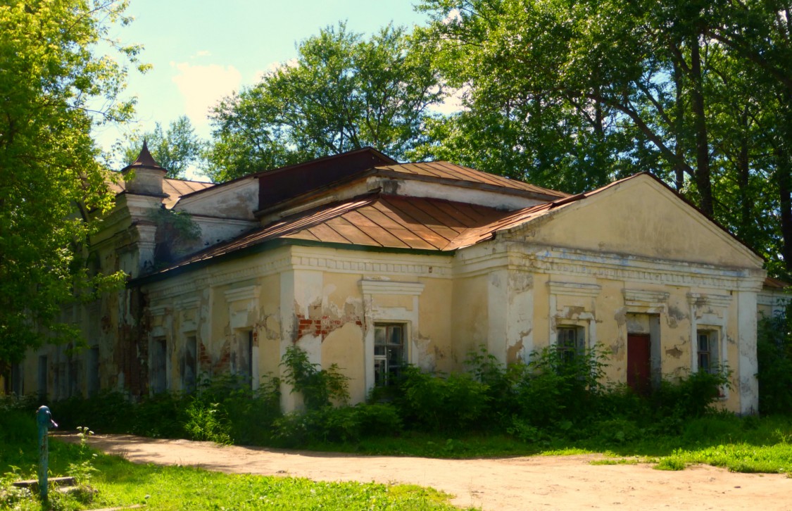 Кашин. Сретенский монастырь. фасады