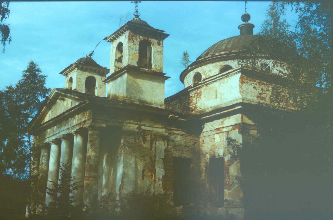 Переслегино. Церковь Петра и Павла. фасады, 1994