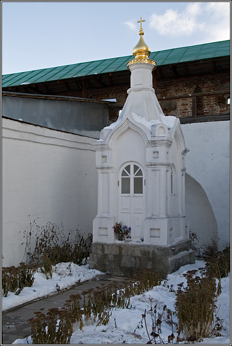 Таганский. Новоспасский монастырь. Часовня над могилой инокини Досифеи. фасады