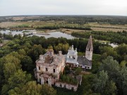 Хотимль. Храмовый комплекс. Церкви Николая Чудотворца и Успения Пресвятой Богородицы