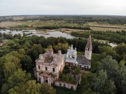 Хотимль. Храмовый комплекс. Церкви Николая Чудотворца и Успения Пресвятой Богородицы