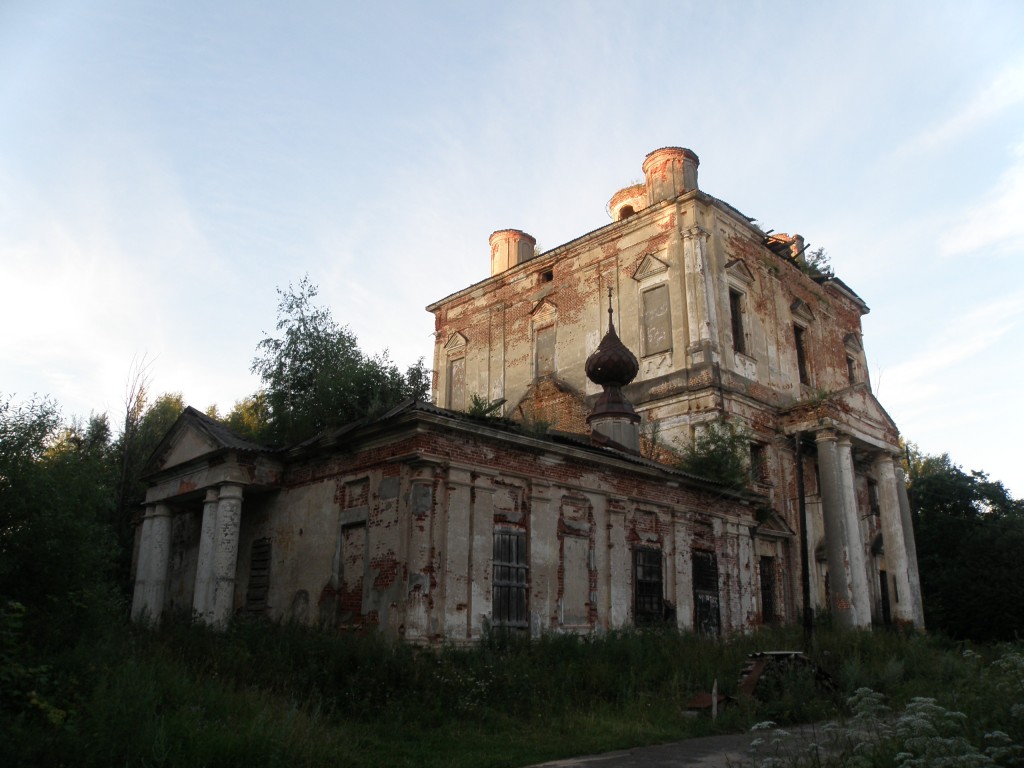 Хотимль. Церковь Успения Пресвятой Богородицы. фасады