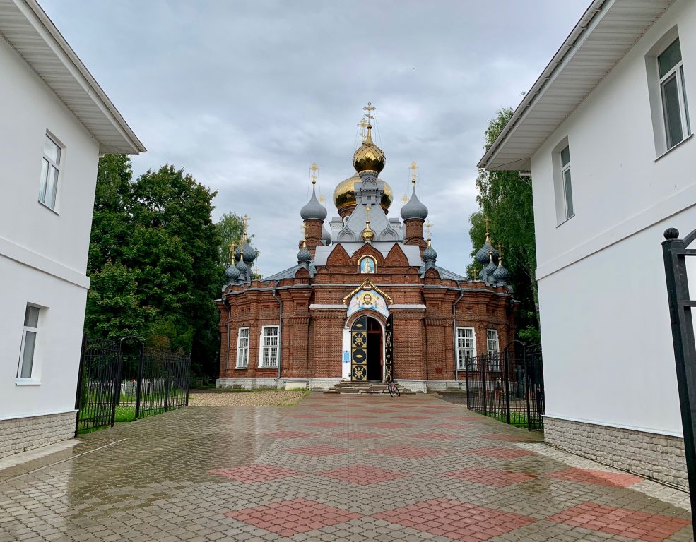 Кафедральный собор Спаса Нерукотворного Образа, Бежецк (Бежецкий район, Тверская область). фасады