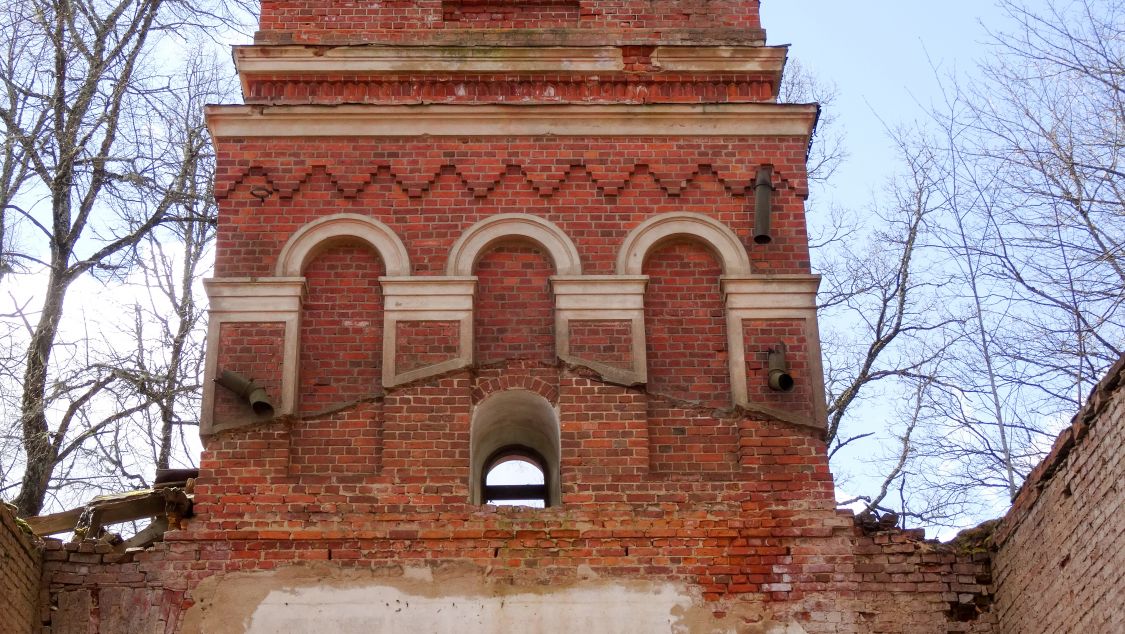 Церковь Преображения Господня, Сунтажи (Огрский край, Латвия). архитектурные детали