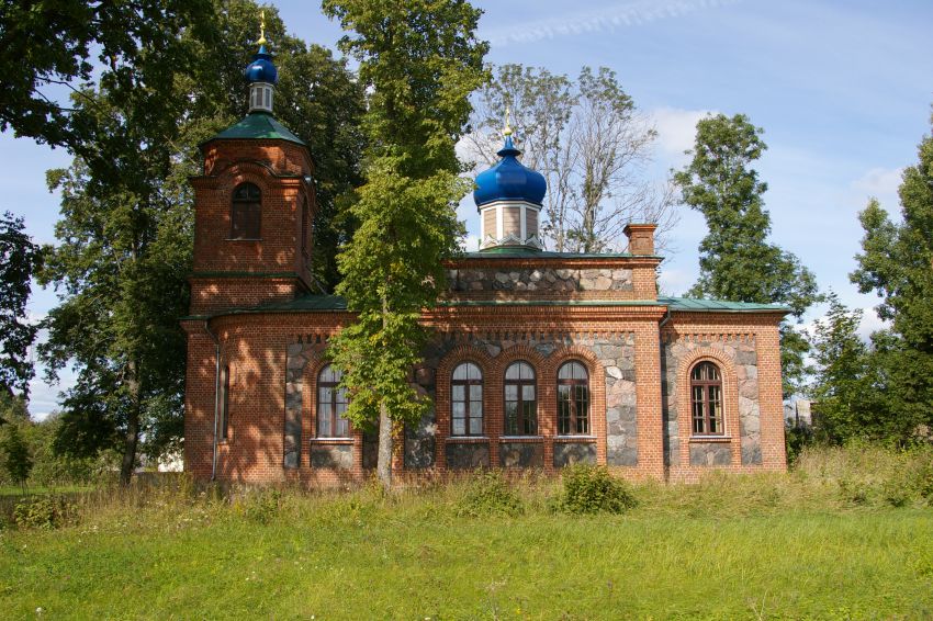 Церковь Арсения Великого, Крапе (Огрский край, Латвия). фасады