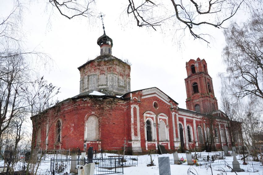 Княжево. Церковь Благовещения Пресвятой Богородицы. общий вид в ландшафте