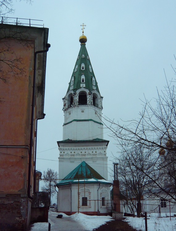 Церковь Илии Пророка, Тейково (Тейковский район, Ивановская область). общий вид в ландшафте, Вид на алтарную апсиду с восточной стороны.