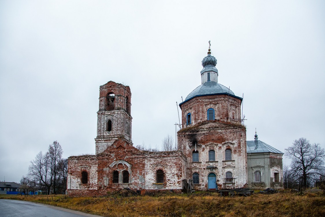 Крапивново. Церковь Владимирской иконы Божией Матери. фасады