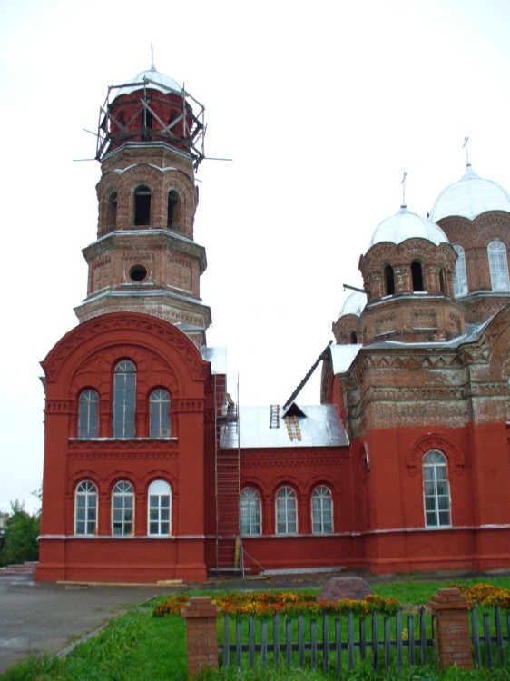 Церковь Петра и Павла, Елово (Еловский район, Пермский край). архитектурные детали