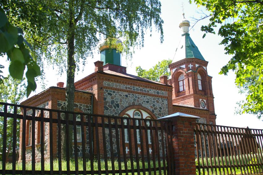 Церковь Троицы Живоначальной, Алуксне (Алуксненский край, Латвия). фасады