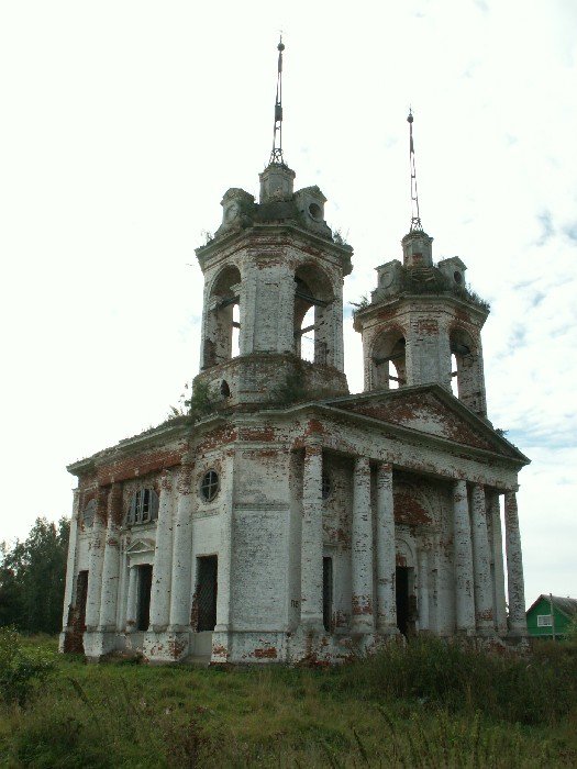 Погост. Церковь Покрова Пресвятой Богородицы. фасады