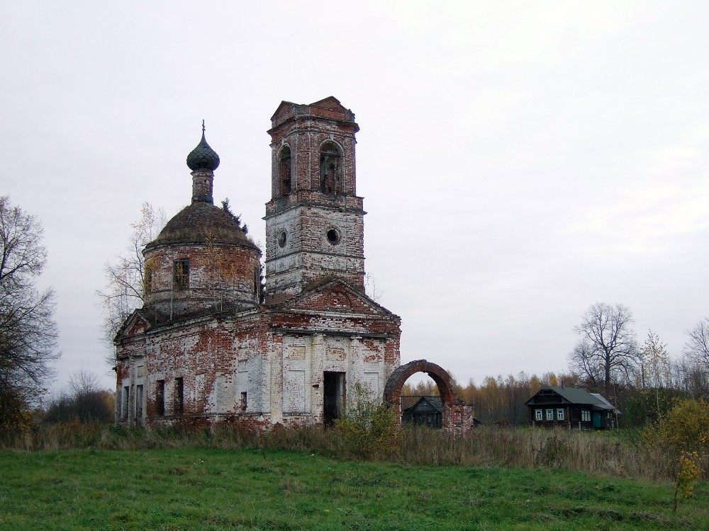 Церковново. Церковь Успения Пресвятой Богородицы. фасады