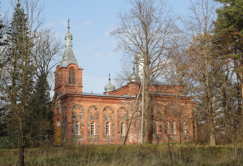 Церковь Иоанна Богослова, Янюкалнс (Мадонский край, Латвия). фасады