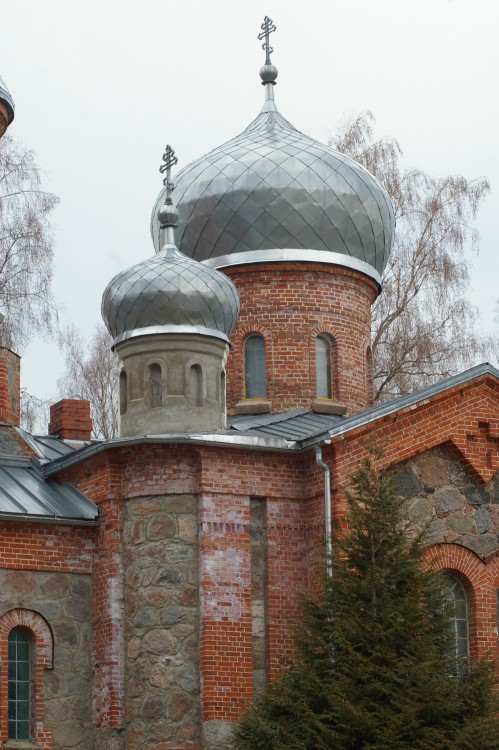 Церковь Алексия, митрополита Московского, Марциена (Мадонский край, Латвия). архитектурные детали