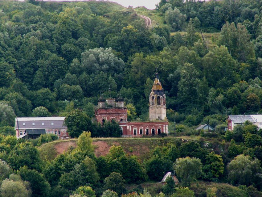 Исады. Церковь Николая Чудотворца. общий вид в ландшафте