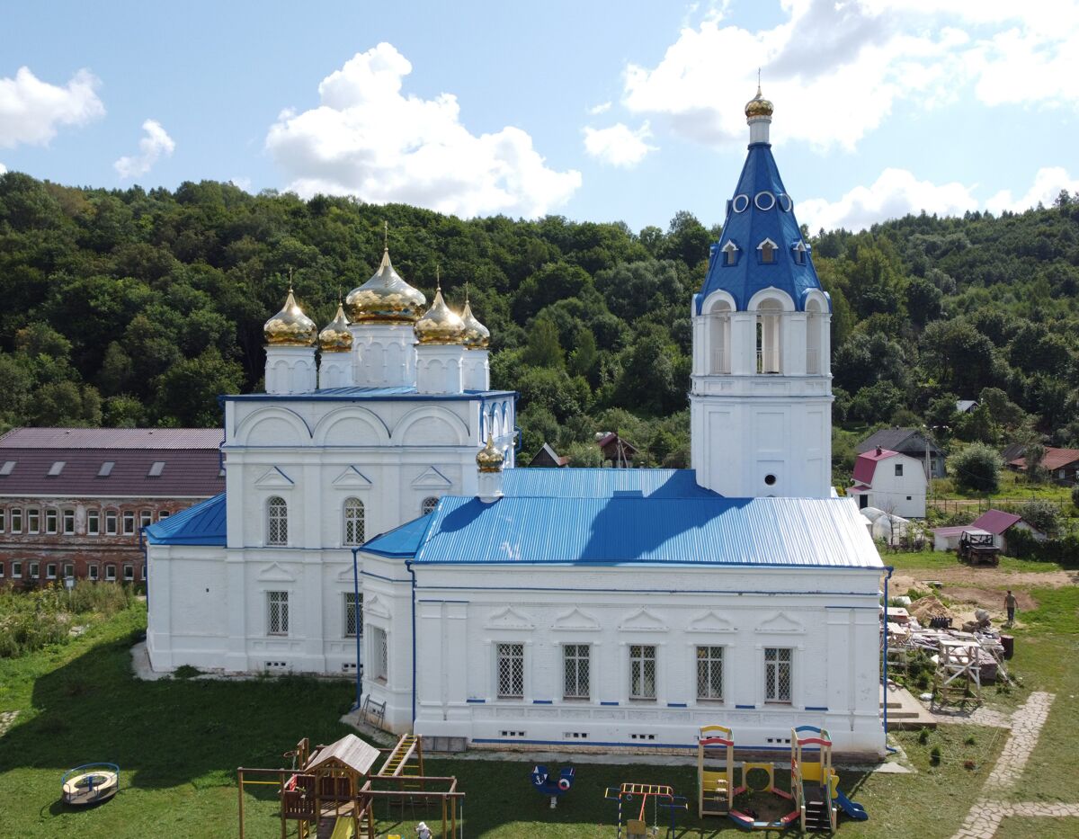 Церковь Николая Чудотворца, Исады (Лысковский район, Нижегородская область). фасады