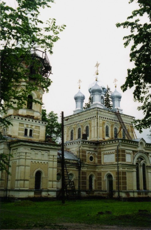 Вецстамериена. Церковь Александра Невского. фасады, В стадии реставрации.