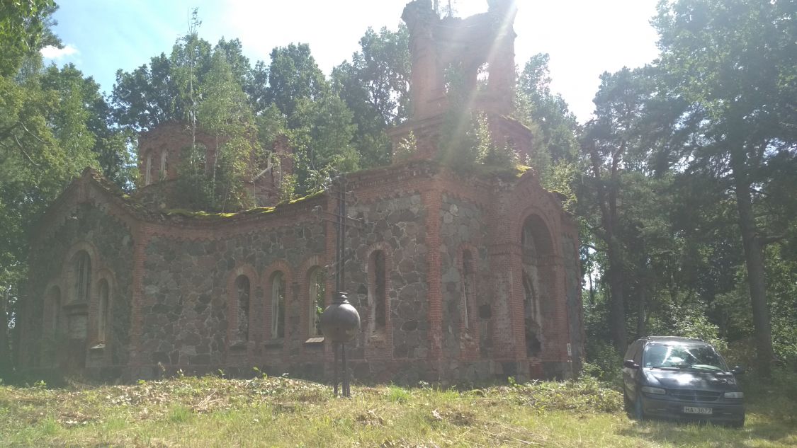 Церковь Воздвижения Креста Господня, Толка (Мадонский край, Латвия). фасады