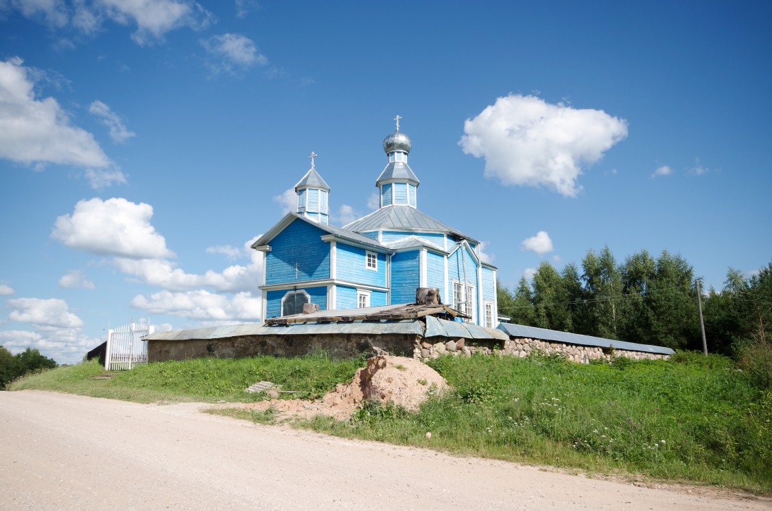 Церковь Рождества Пресвятой Богородицы, Вертулово (Лудзенский край, Латвия). фасады