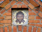 Церковь Троицы Живоначальной, Икона на воротах в храм.<br>, Голышево, Лудзенский край, Латвия
