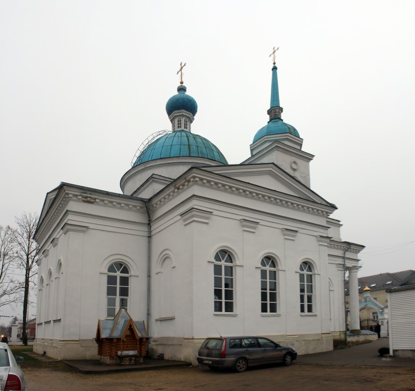 Собор Успения Пресвятой Богородицы, Лудза (Лудзенский край, Латвия). фасады
