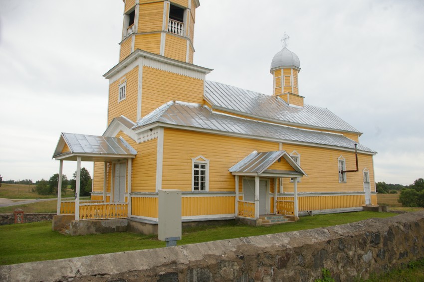 Церковь Николая Чудотворца, Лаудери (Лудзенский край, Латвия). архитектурные детали