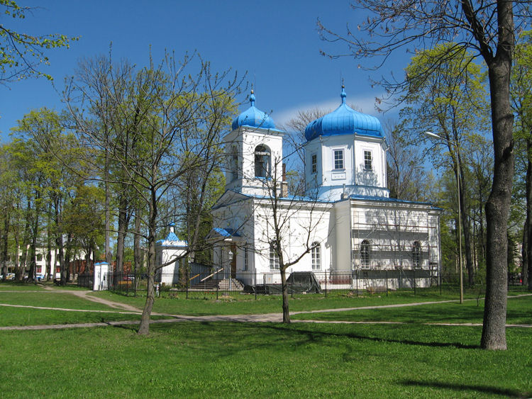 Резекне. Кафедральный собор Рождества Пресвятой Богородицы. общий вид в ландшафте, Общий вид на храм с юго-запада