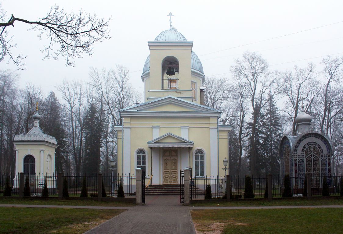 Резекне. Кафедральный собор Рождества Пресвятой Богородицы. фасады