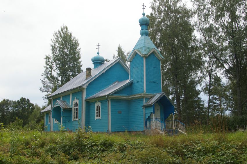 Яунслобода. Церковь Покрова Пресвятой Богородицы. фасады