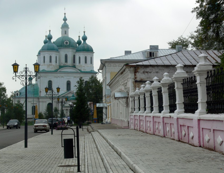 Собор Спаса Нерукотворного Образа, Елабуга (Елабужский район, Республика Татарстан). общий вид в ландшафте