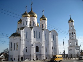 Брянск. Кафедральный собор Троицы Живоначальной