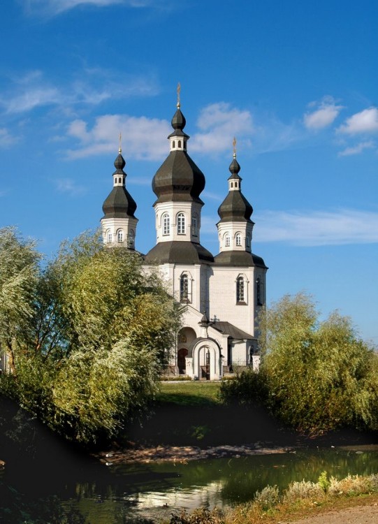 Церковь Николая Чудотворца, Чернещина (Изюмский район, Украина, Харьковская область). общий вид в ландшафте