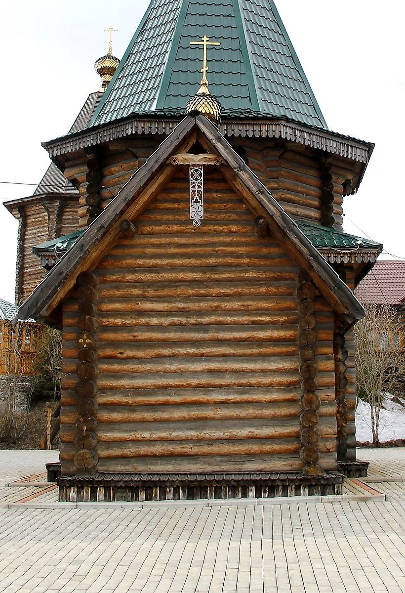 архитектурные детали. Троицкий Феодоритов Кольский мужской монастырь. Церковь иконы Божией Матери "Живоносный источник", Мурманск (Мурманск, город, Мурманская область)