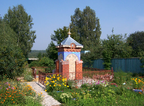 Часовня Успения Пресвятой Богородицы, Саурово (Павлово-Посадский городской округ и г. Электрогорск, Московская область). фасады
