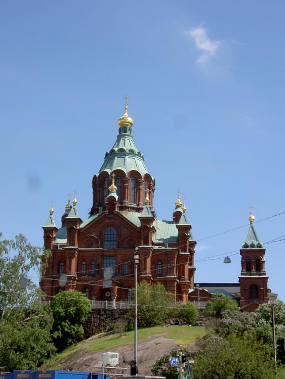 Кафедральный собор Успения Пресвятой Богородицы, Хельсинки (Уусимаа, Финляндия). фасады