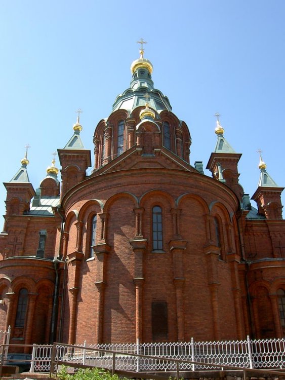 Кафедральный собор Успения Пресвятой Богородицы, Хельсинки (Уусимаа, Финляндия). фасады