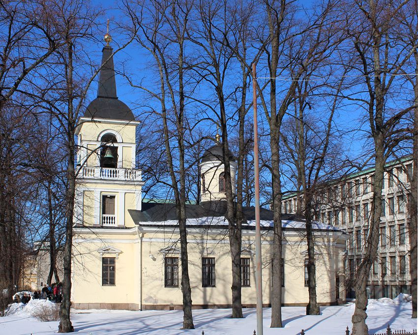 Хельсинки. Церковь Троицы Живоначальной. фасады, Вид с юга