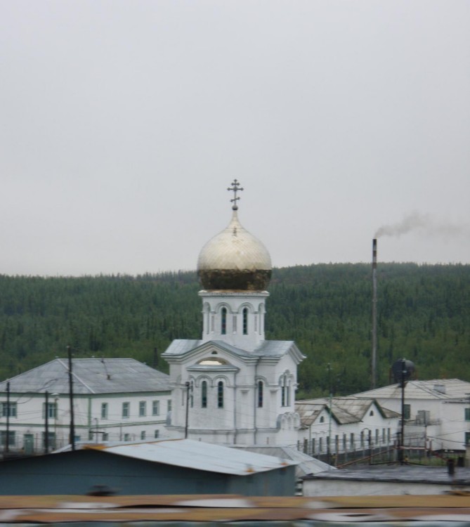 Харп. Церковь Сергия Радонежского в ИТК №3. общий вид в ландшафте