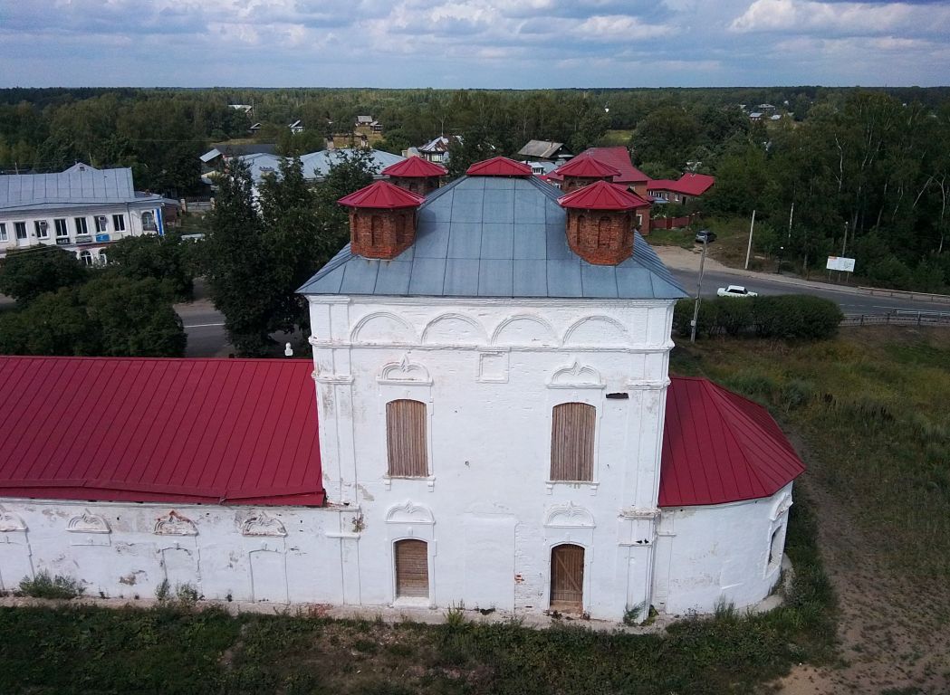 Церковь Воскресения Христова, Устюжна (Устюженский район, Вологодская область). архитектурные детали