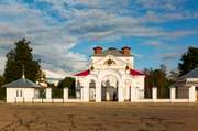 Устюжна. Воскресения Христова, церковь