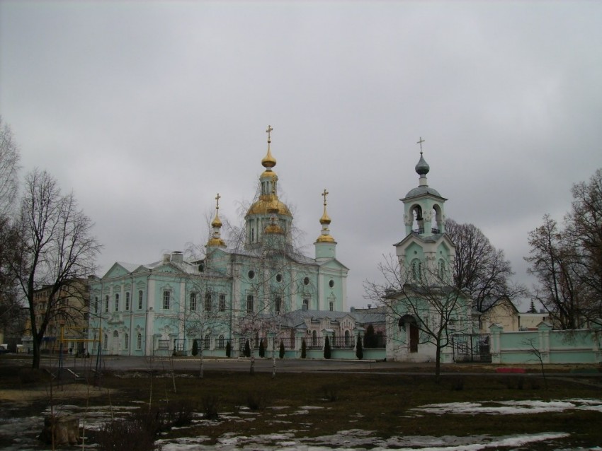 Кафедральный собор Преображения Господня, Тамбов (Тамбов, город, Тамбовская область). общий вид в ландшафте, Собор  и  колокольня,  вид  с  юго-запада