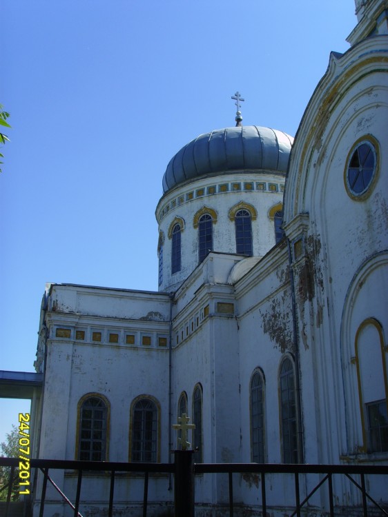 Церковь Михаила Архангела в Кладбищах, Сергач (Сергачский район, Нижегородская область). фасады