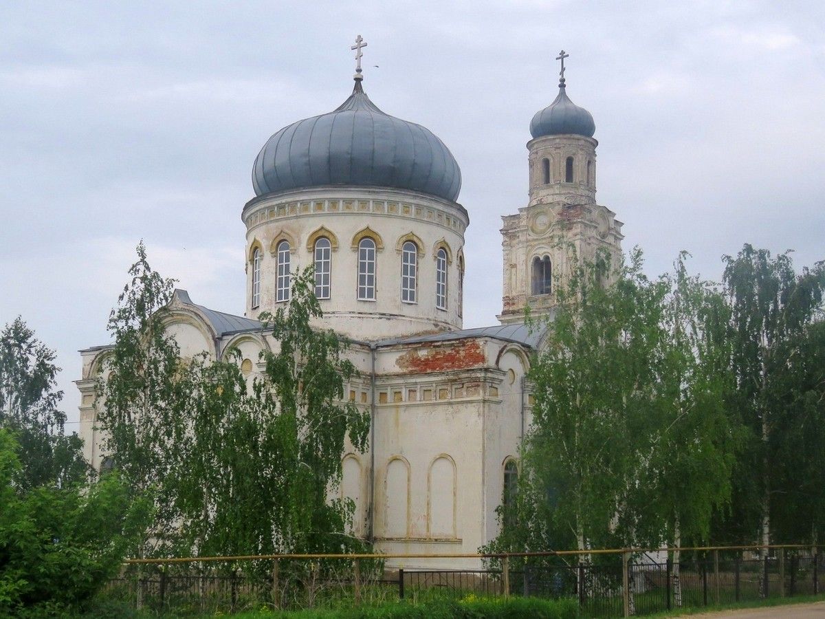 Церковь Михаила Архангела в Кладбищах, Сергач (Сергачский район, Нижегородская область). фасады