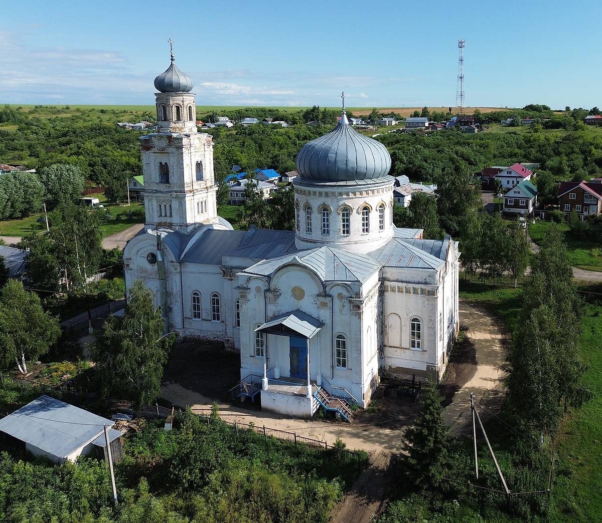 фасады. Церковь Михаила Архангела в Кладбищах, Сергач (Сергачский район, Нижегородская область)