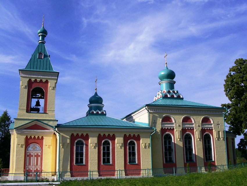 Буриново. Церковь Спаса Преображения. фасады, вид с юга