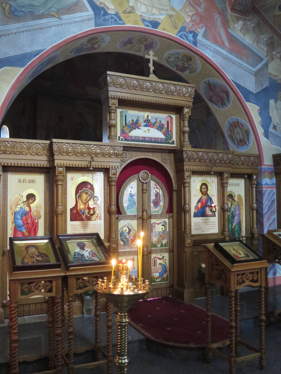 Церковь Лазаря Четверодневного на Пыхтинском кладбище, Пыхтино (Новомосковский административный округ (НАО), г. Москва). интерьер и убранство