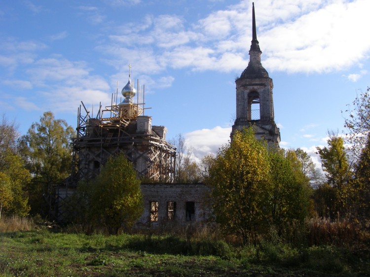 Дмитриевское. Церковь Димитрия Солунского. фасады