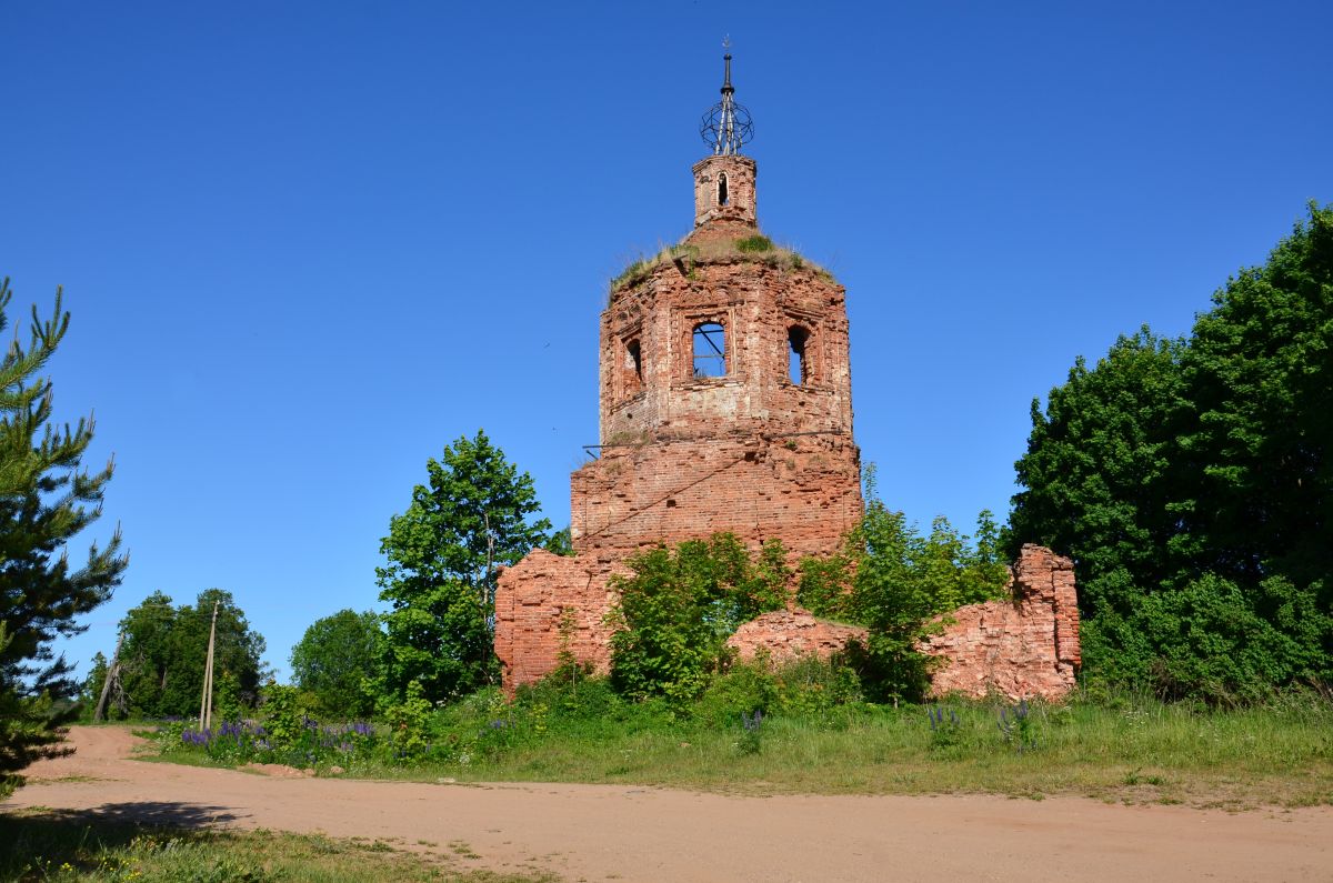 Церковь Преображения Господня, Харитоново (Куньинский район, Псковская область). фасады