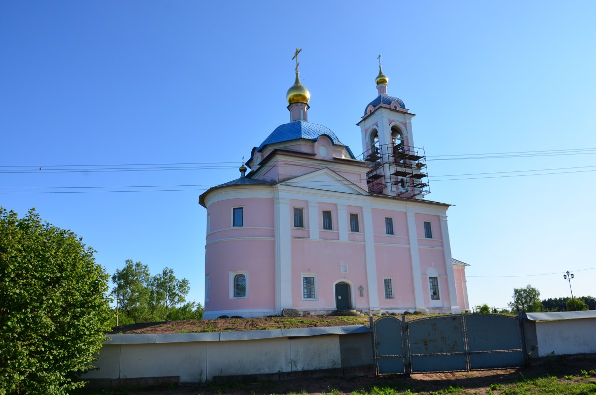 Церковь Воздвижения Креста Господня, Лукино (Куньинский район, Псковская область). фасады